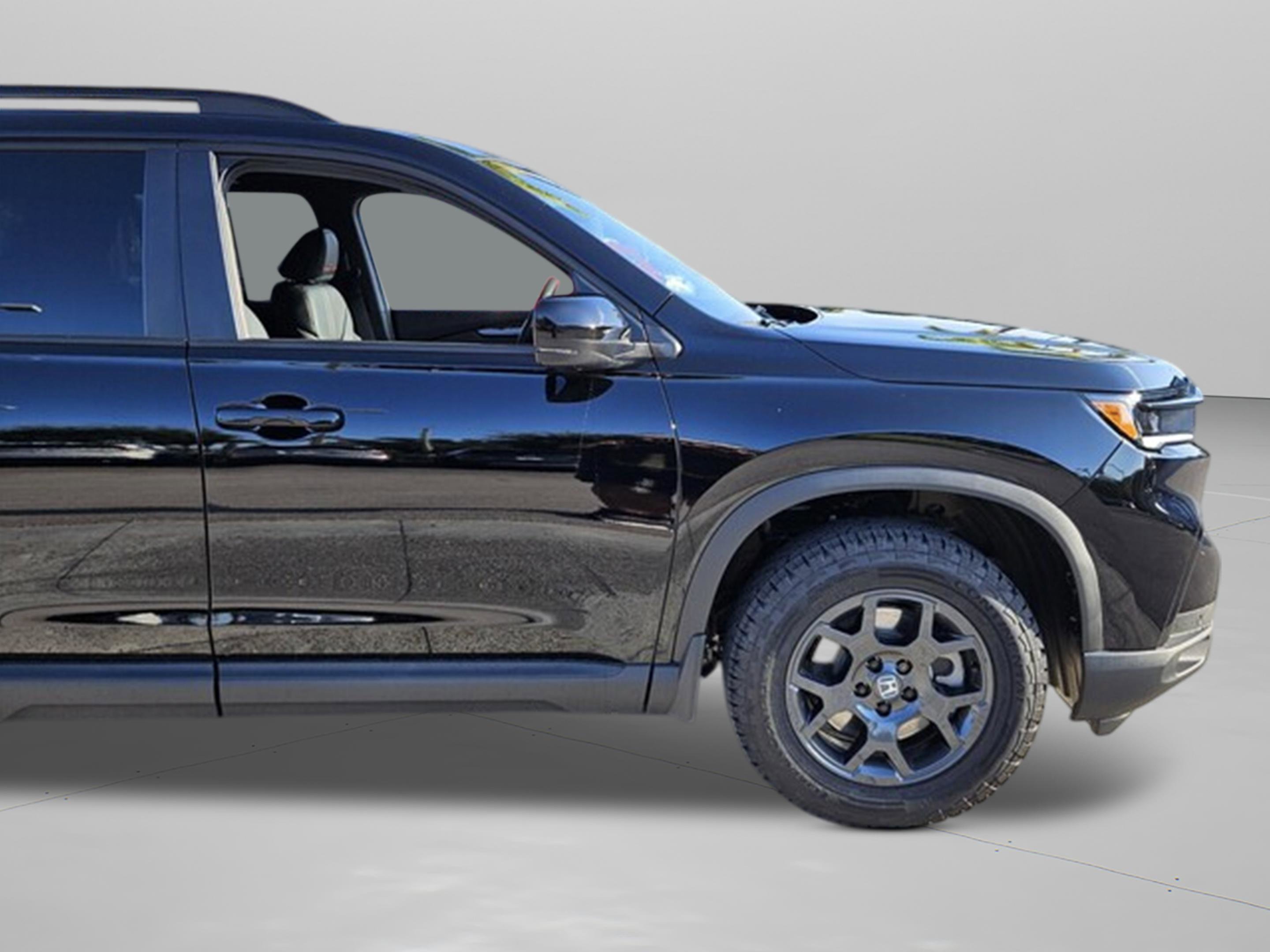 New 2025 Honda Pilot TrailSport image 31