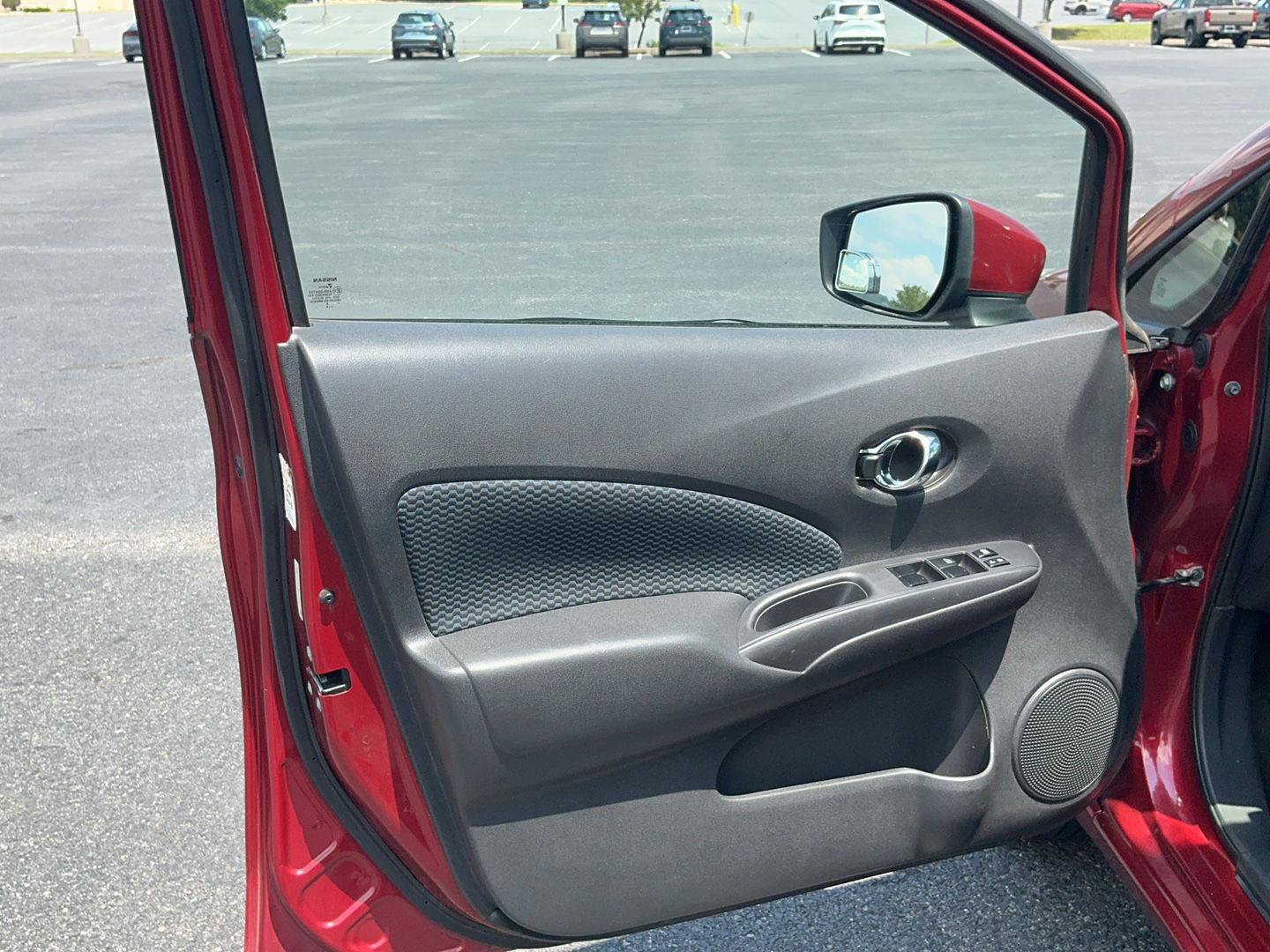 Used 2016 Nissan Versa Note SV FWD image 14