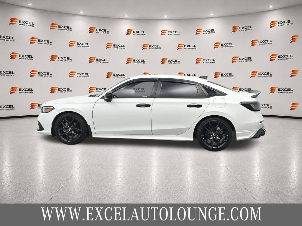 Used 2022 Honda Civic Sport image 2