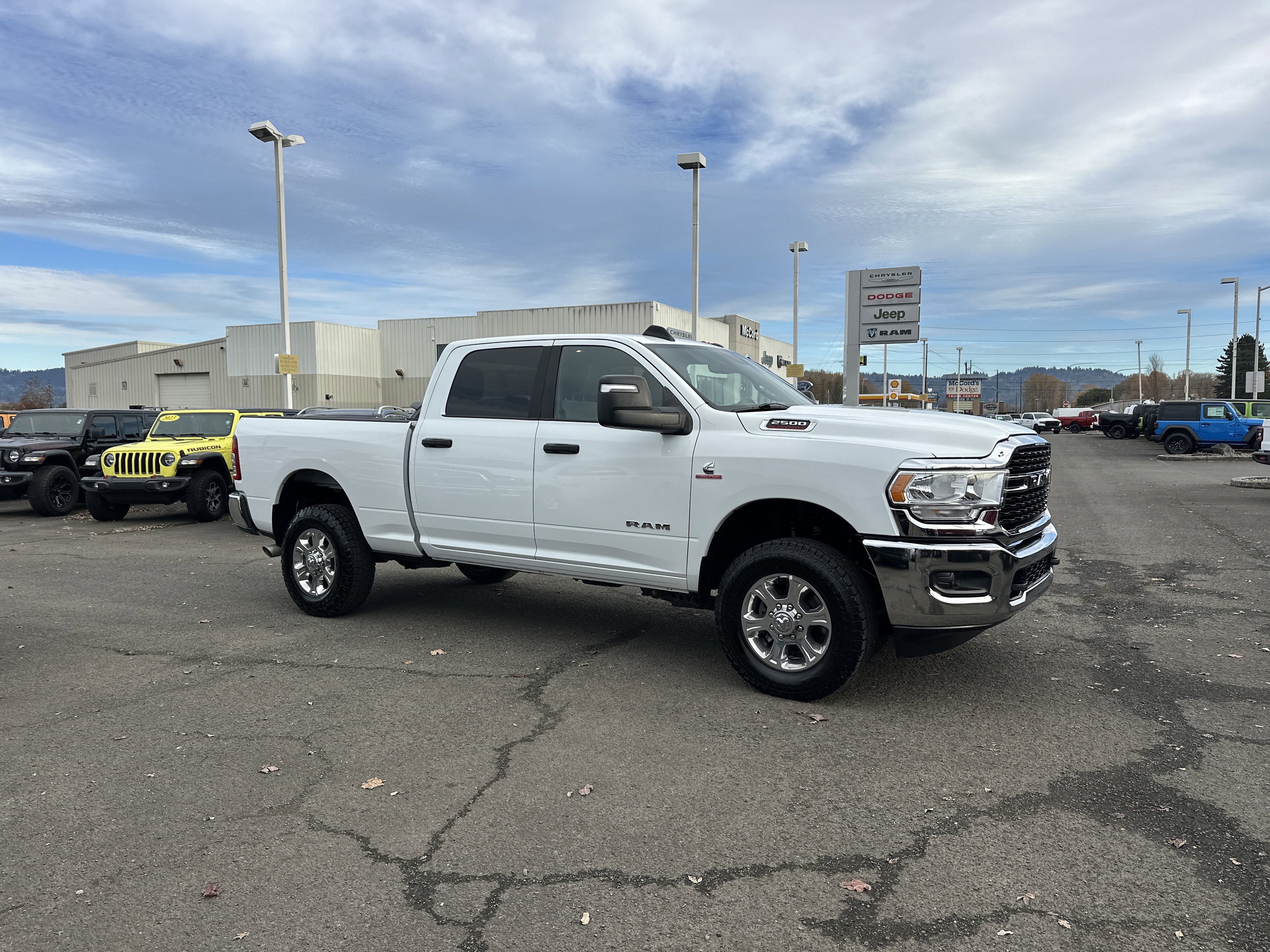 Used 2023 RAM 2500 Big Horn w/ Cold Weather Group image 7