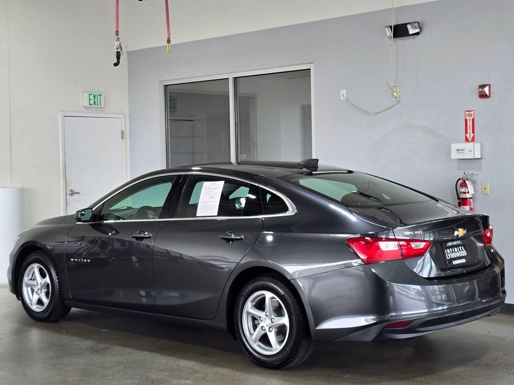Used 2017 Chevrolet Malibu LS FWD image 6