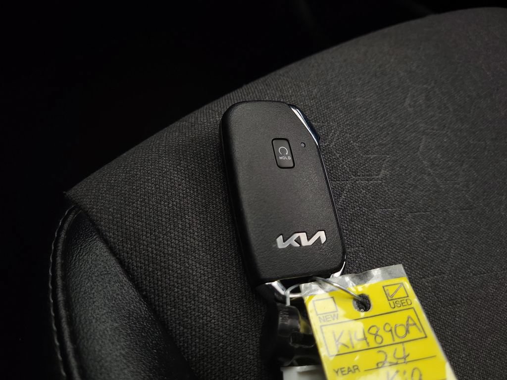 Used 2024 Kia Seltos S AWD/4WD image 27