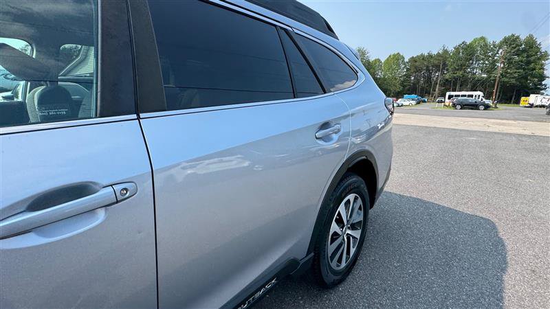 Used 2022 Subaru Outback Premium AWD/4WD image 14