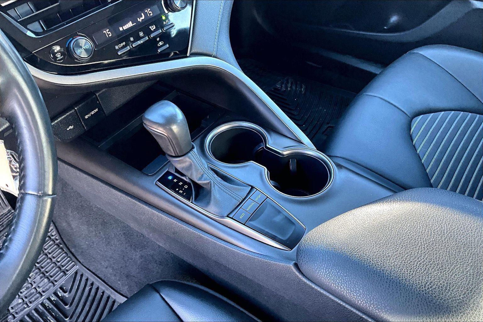 Used 2023 Toyota Camry SE image 15