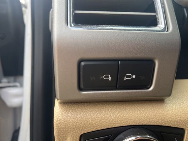 Used 2017 Ford F350 Lariat w/ Lariat Value Package AWD/4WD image 23