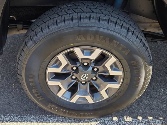 Used 2023 Toyota Tacoma TRD Off-Road AWD/4WD image 12