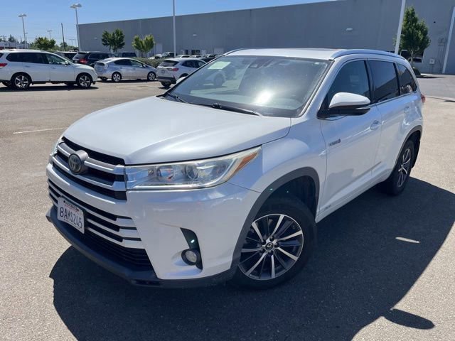 Used 2018 Toyota Highlander XLE AWD/4WD image 1