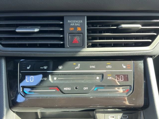 Used 2025 Volkswagen Jetta Sport image 19