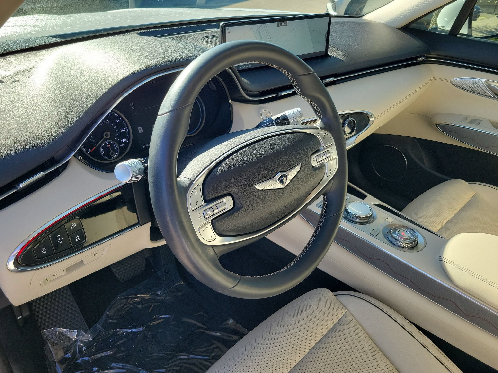 Certified 2025 Genesis GV70 2.5T w/ Advanced Package AWD/4WD image 19