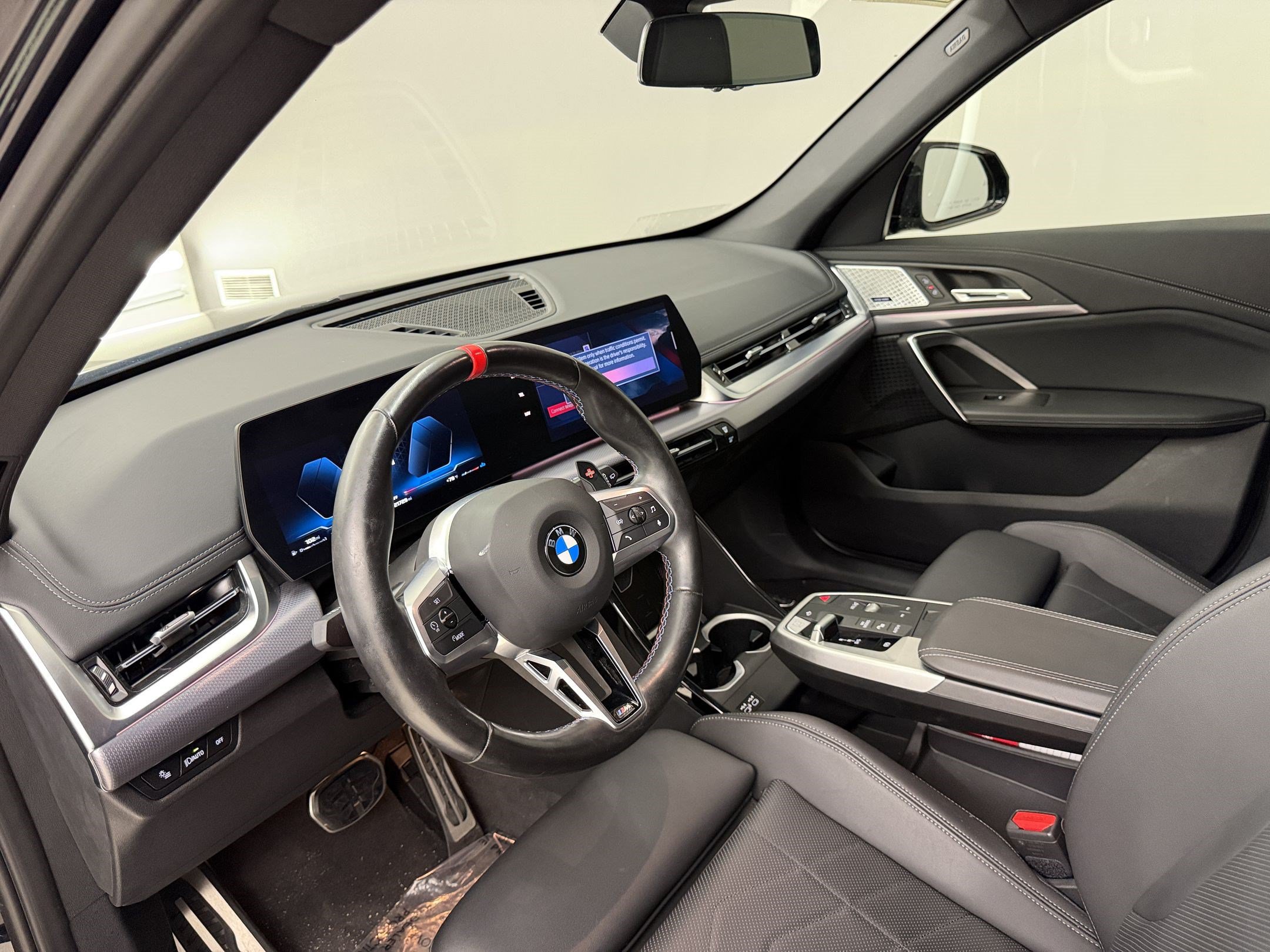 Used 2024 BMW X1 M35i w/ Shadowloine Package AWD/4WD image 4