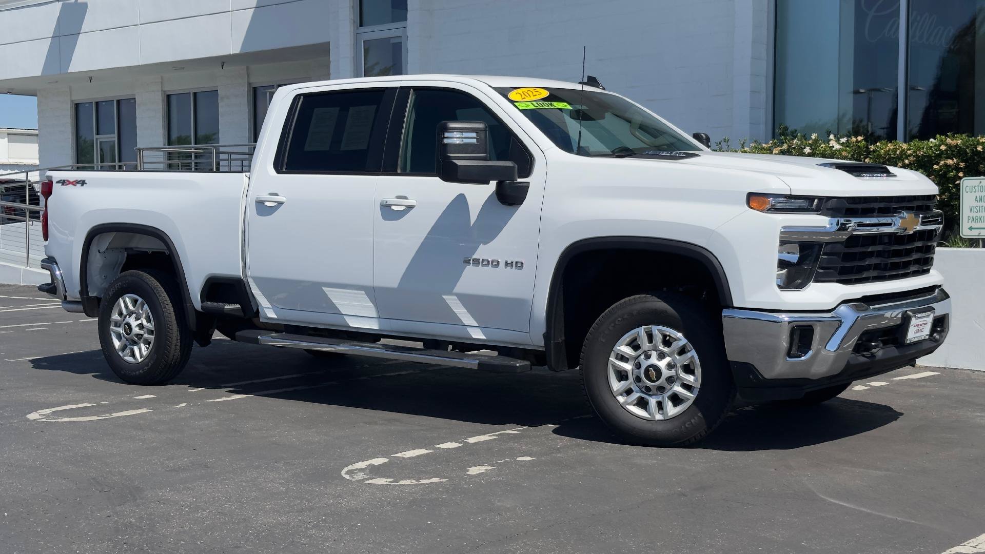 Used 2025 Chevrolet Silverado 2500 LT w/ Convenience Package AWD/4WD image 2