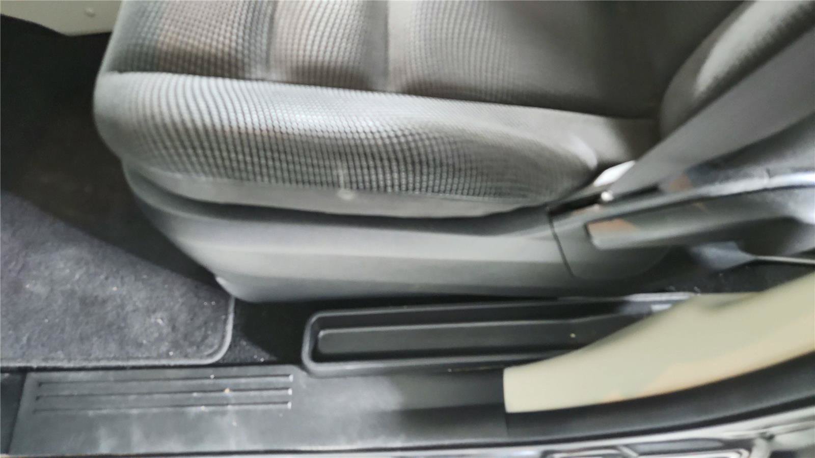 Used 2020 Dodge Grand Caravan SE FWD image 11