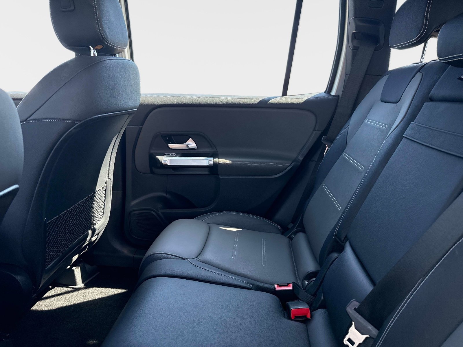 Certified 2022 Mercedes-Benz GLB 35 AMG 4MATIC image 14