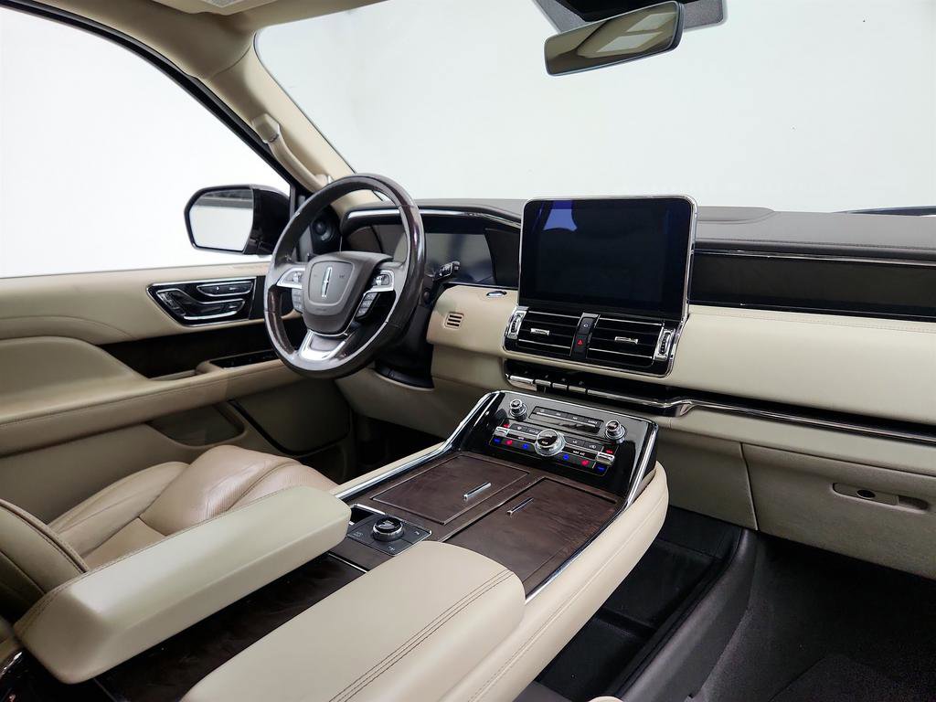 Used 2019 Lincoln Navigator Reserve w/ Cargo Package image 28