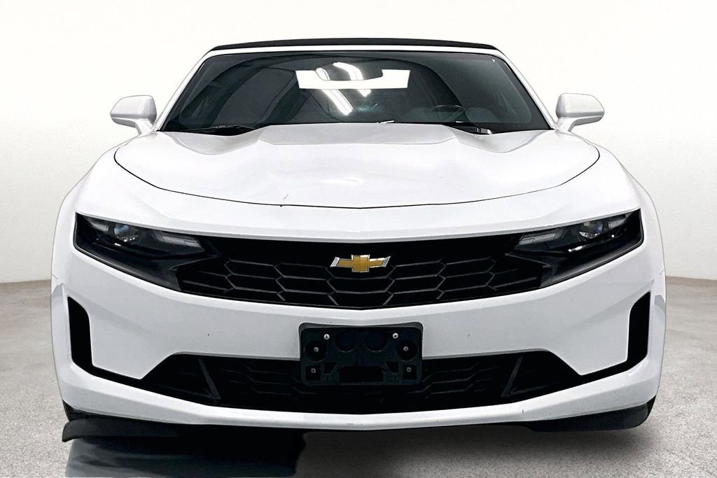 Used 2022 Chevrolet Camaro LT RWD image 3