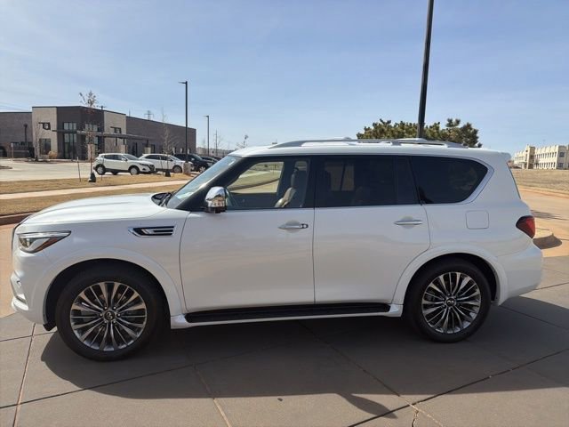 Used 2021 INFINITI QX80 Sensory w/ All-Season Package image 2