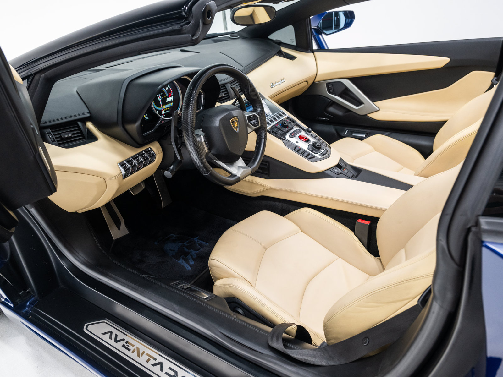 Used 2013 Lamborghini Aventador LP 700-4 AWD/4WD image 27