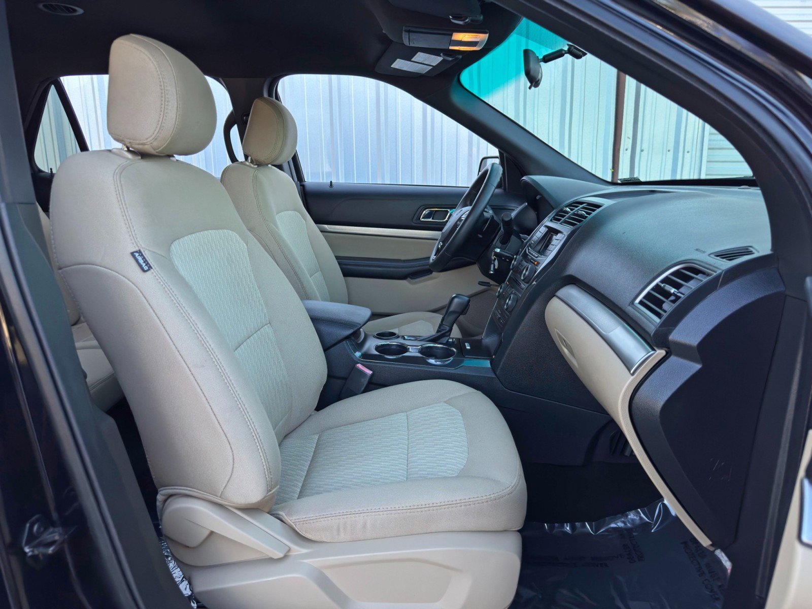 Used 2017 Ford Explorer FWD image 14