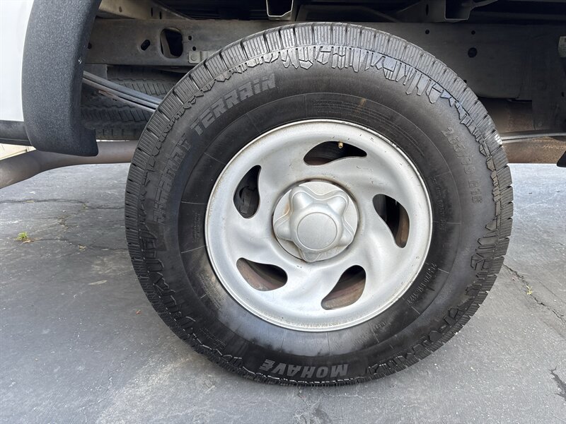 Used 2002 Ford F150 XL AWD/4WD image 17
