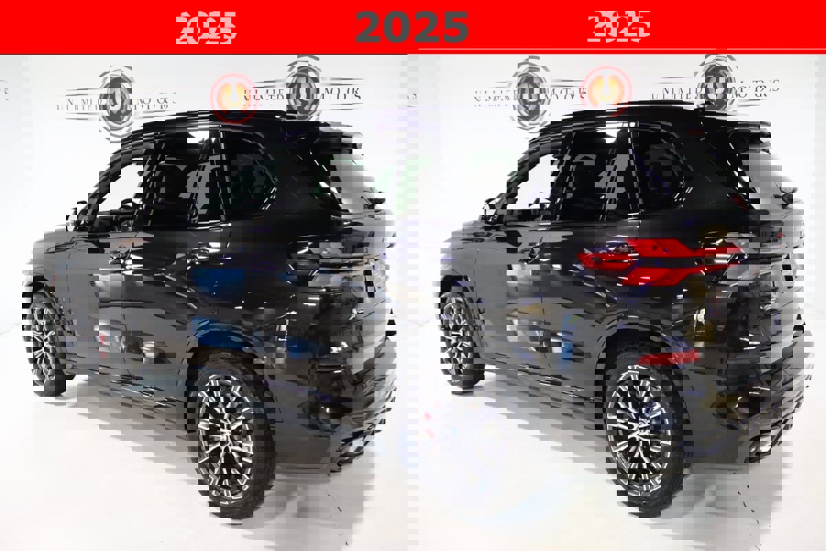 Used 2025 BMW X5 xDrive40i w/ M Sport Package image 3