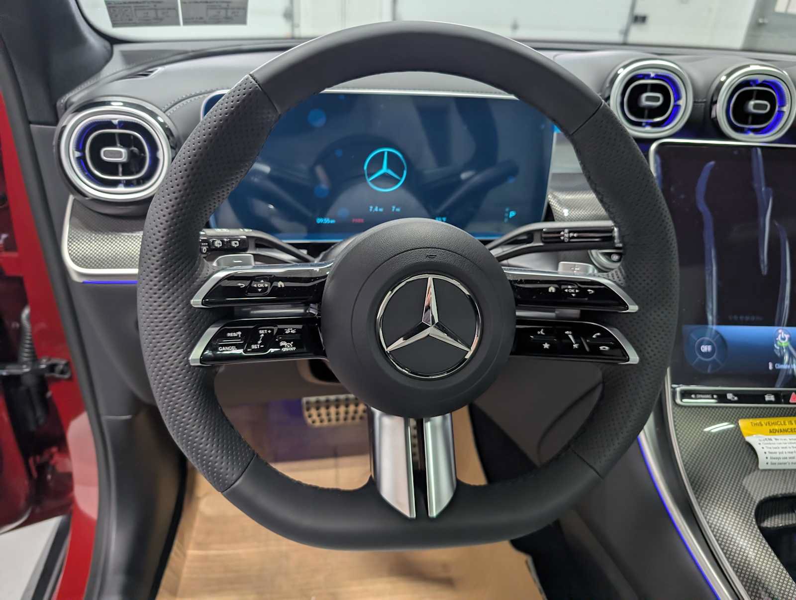 New 2026 Mercedes-Benz GLC 300 4MATIC image 32