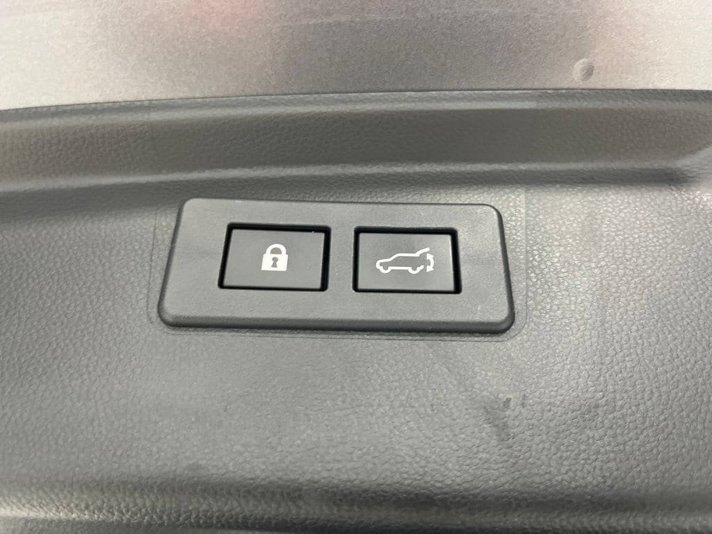 Used 2020 Subaru Outback Onyx Edition XT AWD/4WD image 36