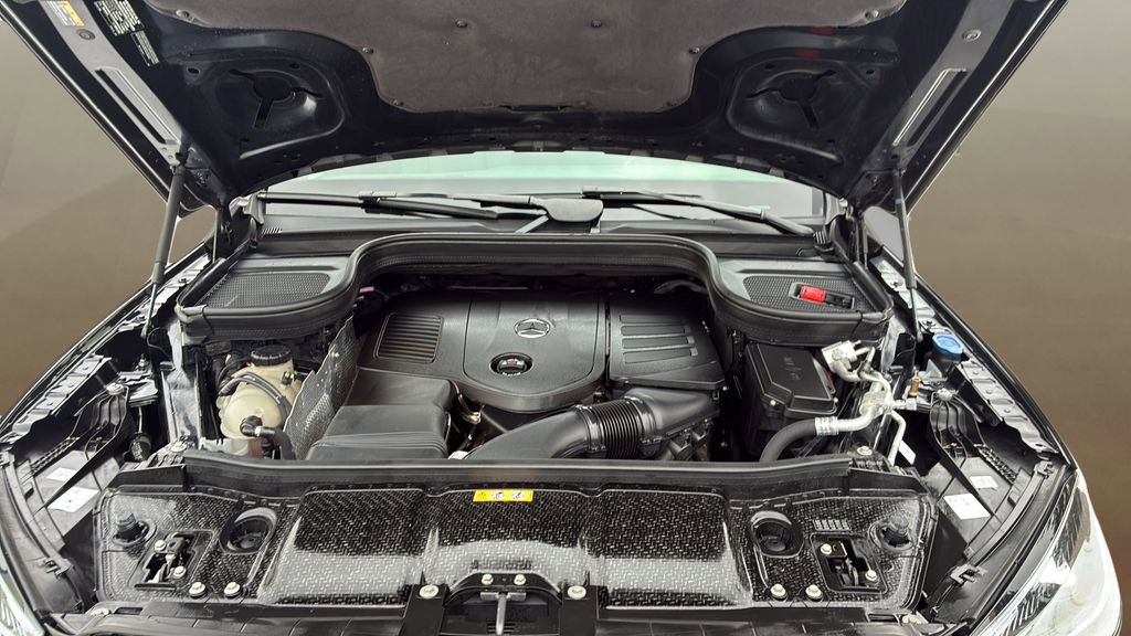 Used 2024 Mercedes-Benz GLE 350 4MATIC image 11