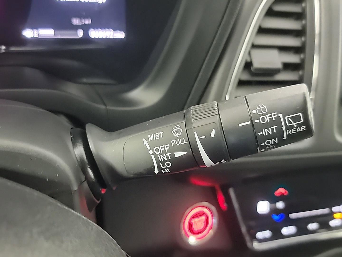 Certified 2019 Honda HR-V EX-L image 28