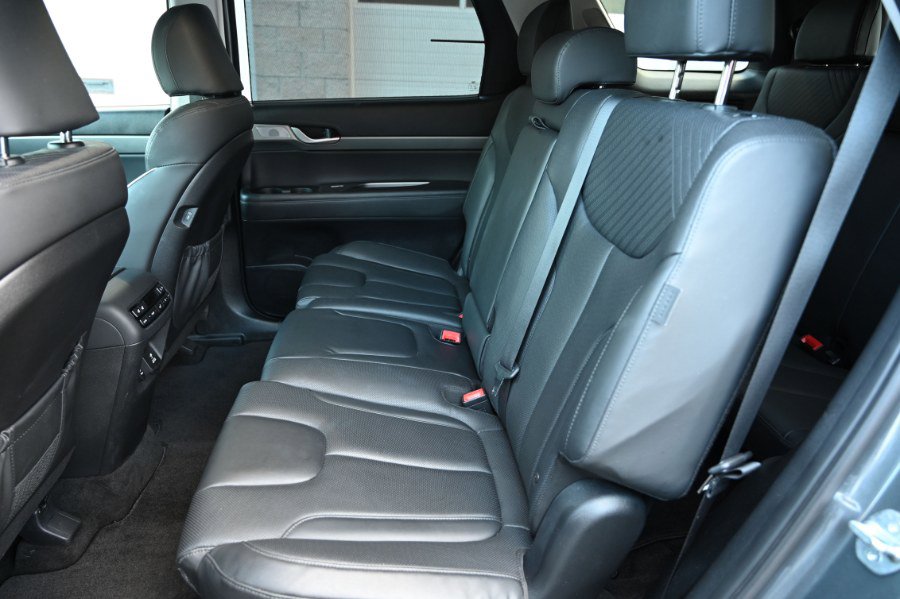 Used 2023 Hyundai Palisade SEL w/ Cargo Package image 19