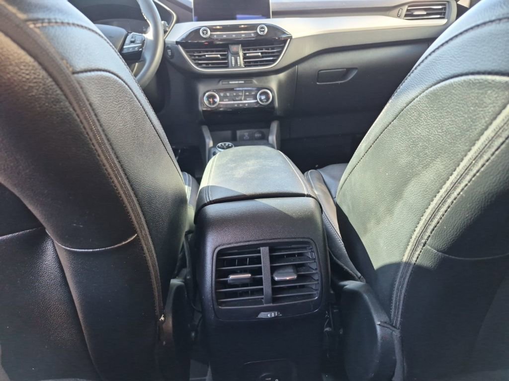 Used 2022 Ford Escape SEL image 12