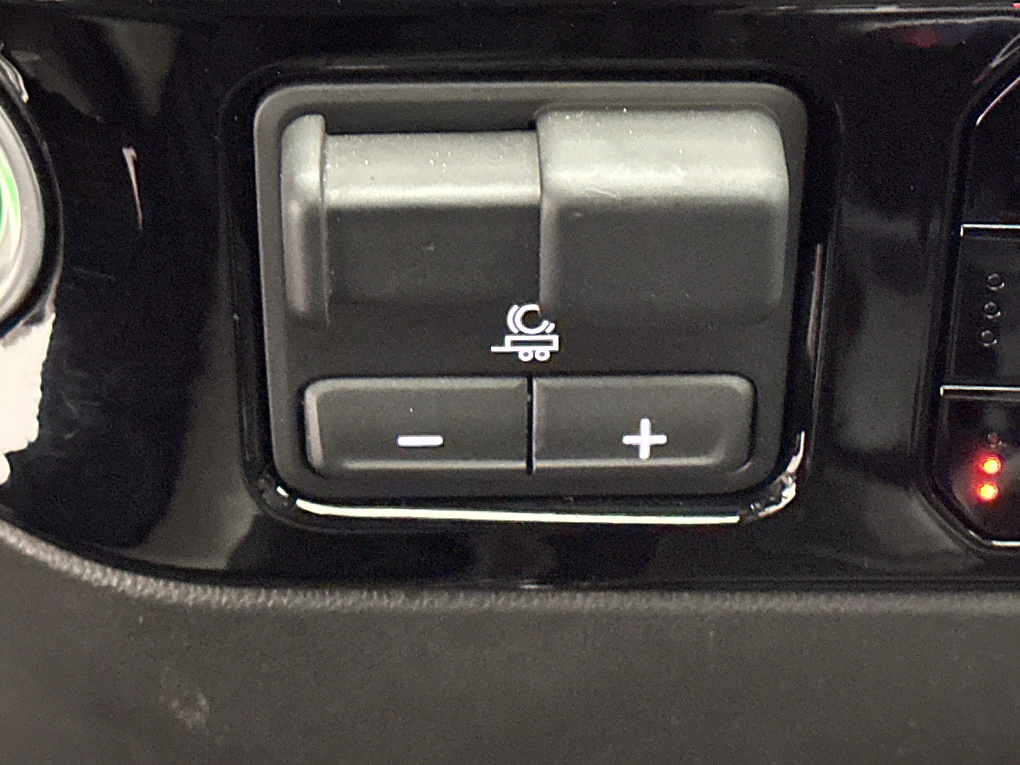 Used 2022 Chevrolet Silverado 1500 ZR2 w/ Technology Package image 43