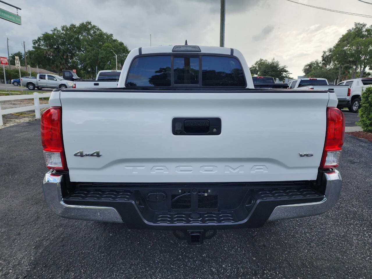 Used 2016 Toyota Tacoma SR5 image 4