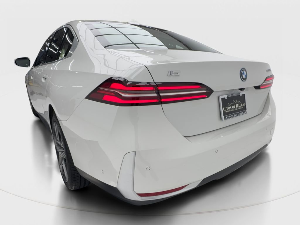 Used 2024 BMW i5 eDrive40i RWD image 10