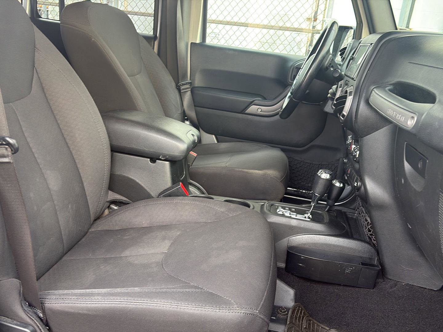 Used 2017 Jeep Wrangler Unlimited Sport w/ Quick Order Package 24S image 17