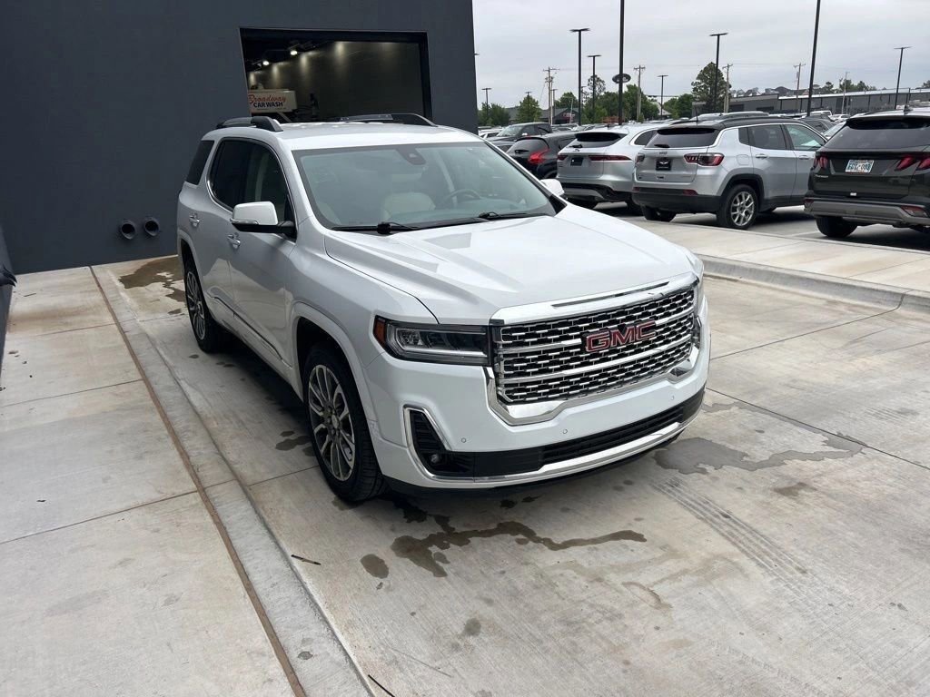 Used 2023 GMC Acadia Denali AWD/4WD image 1
