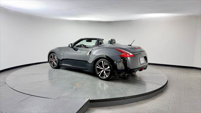 Used 2019 Nissan 370Z Touring Sport RWD image 6