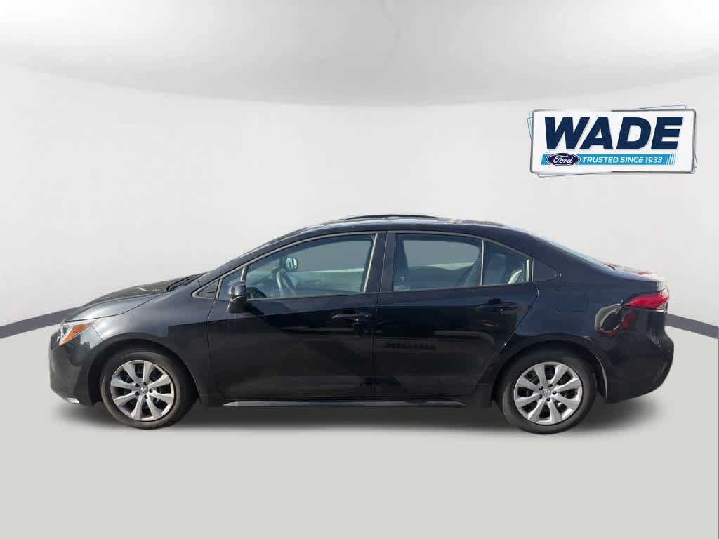 Used 2026 Toyota Corolla LE FWD image 5