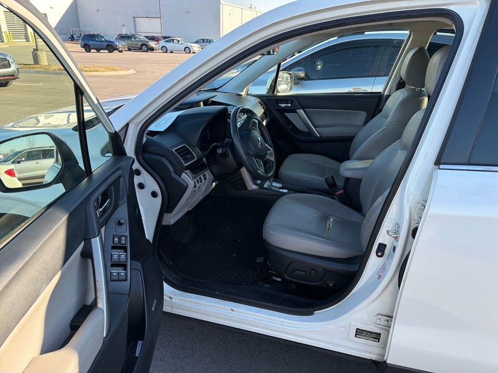 Used 2017 Subaru Forester 2.5i Limited image 16