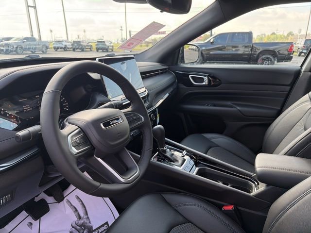 New 2026 Jeep Compass Latitude image 6
