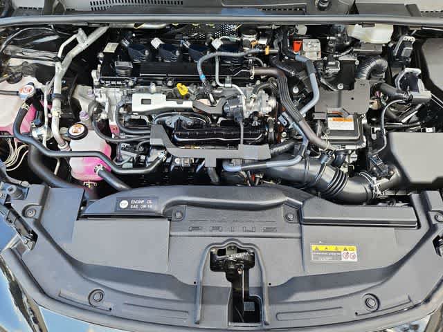 Used 2025 Toyota Prius LE FWD image 12