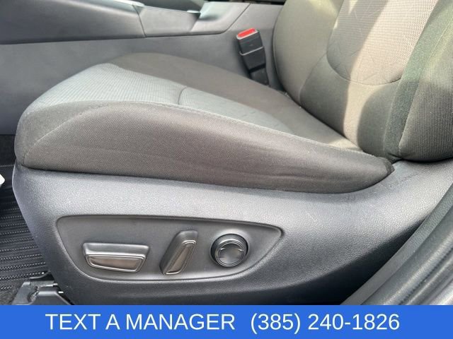 Used 2025 Toyota RAV4 XLE image 28