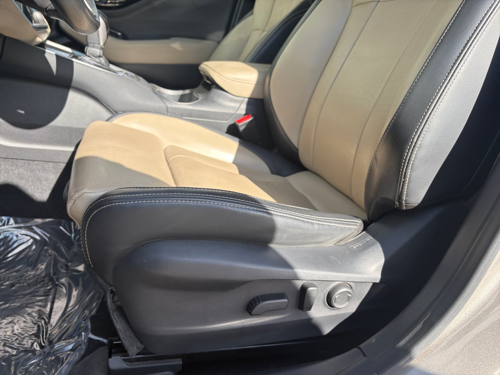 Used 2020 Subaru Outback Limited AWD/4WD image 13
