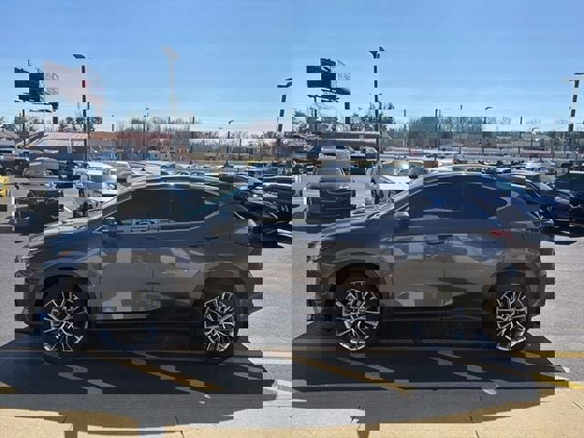 Used 2024 Lexus NX 350h AWD w/ Vision Package image 3