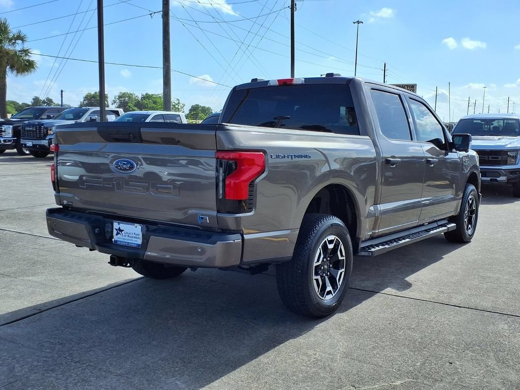 Used 2023 Ford F150 Lightning XLT AWD/4WD image 2