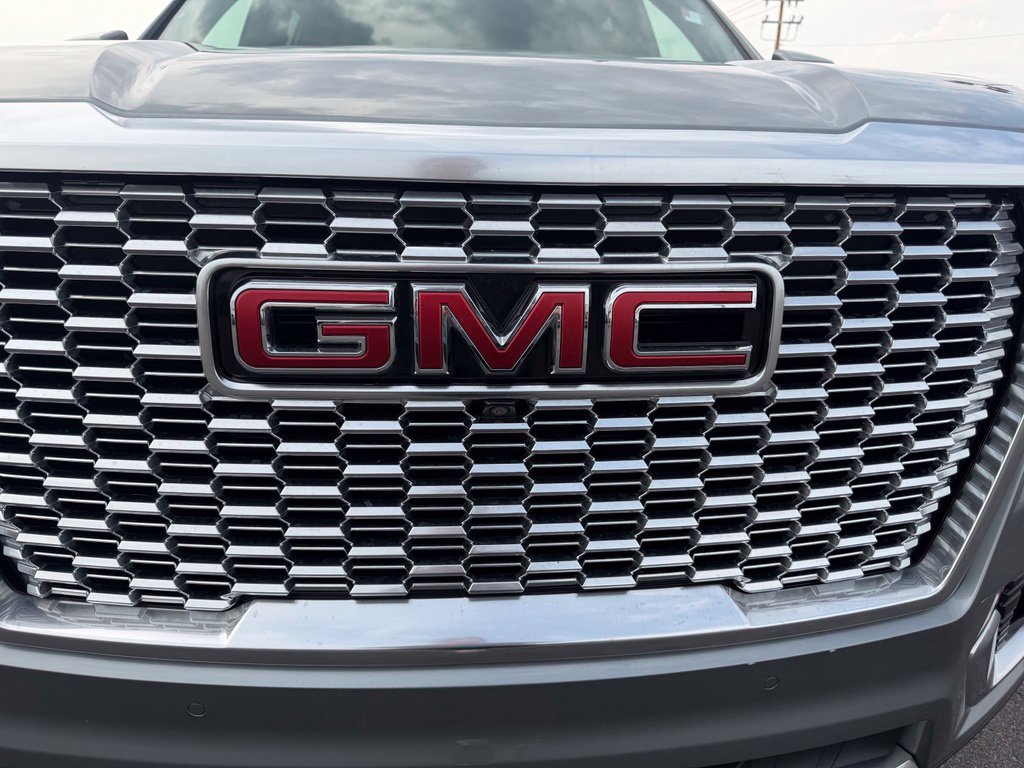 Used 2024 GMC Yukon Denali w/ Denali Reserve Package AWD/4WD image 7