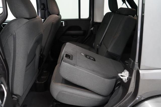 Used 2025 Jeep Wrangler Unlimited Sahara image 50