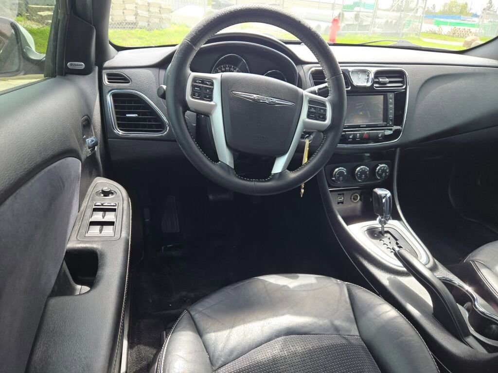 Used 2013 Chrysler 200 Limited w/ Sun/Sound Group FWD image 16