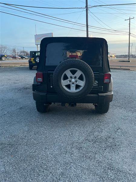 Used 2010 Jeep Wrangler Unlimited Rubicon w/ Trailer Tow Group image 4