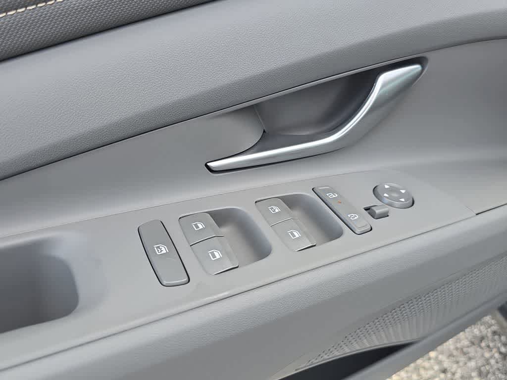 New 2026 Hyundai Elantra SEL Sport Premium image 17