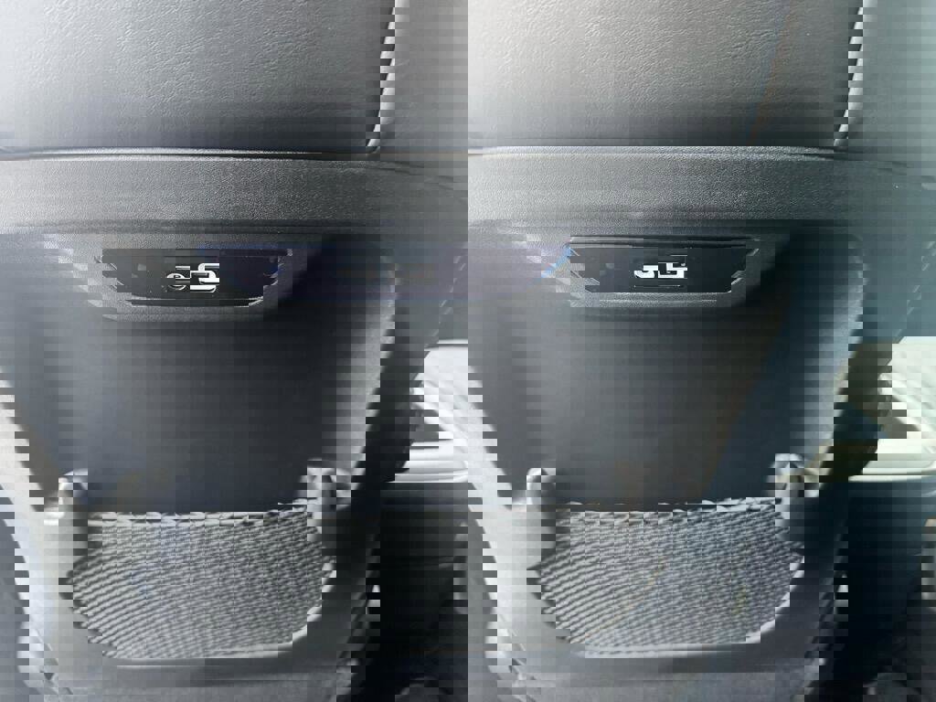 Used 2026 Chrysler Pacifica Select w/ S Appearance Package image 18